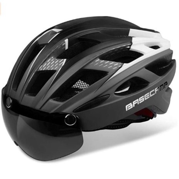 Helmet with Detachable Magnetic Goggles Visor